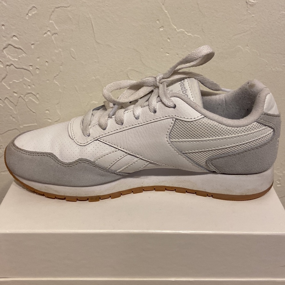 Reebok White/Grey Tennis Size 7.5